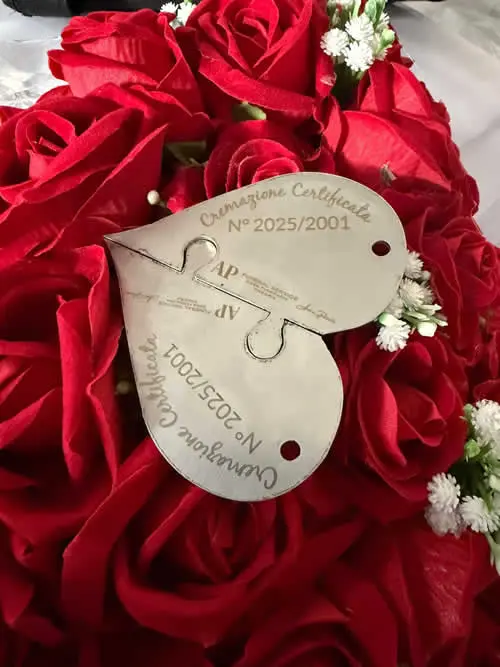 Targhetta a cuore per cremazione certificata